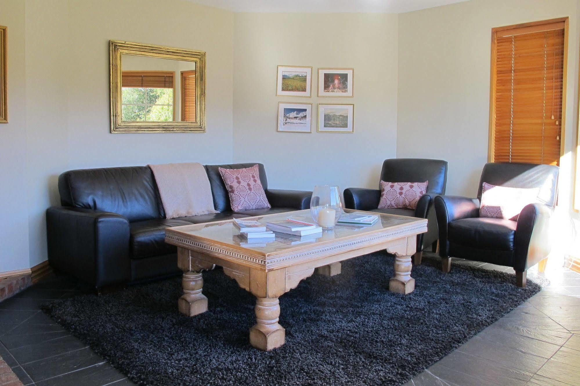 The Turret Boutique Accommodation Куийнстаун Екстериор снимка