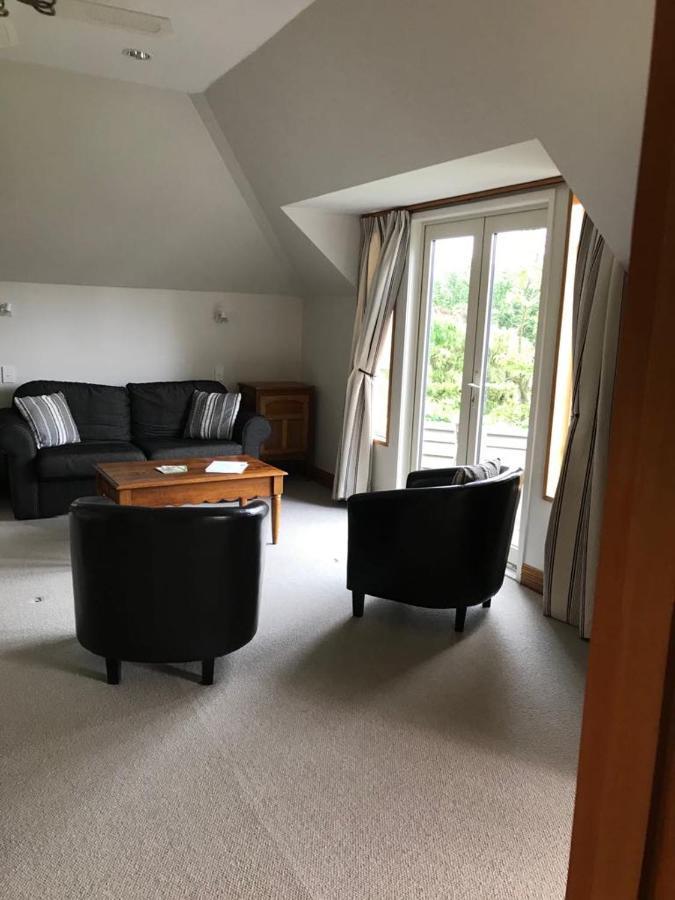 The Turret Boutique Accommodation Куийнстаун Екстериор снимка